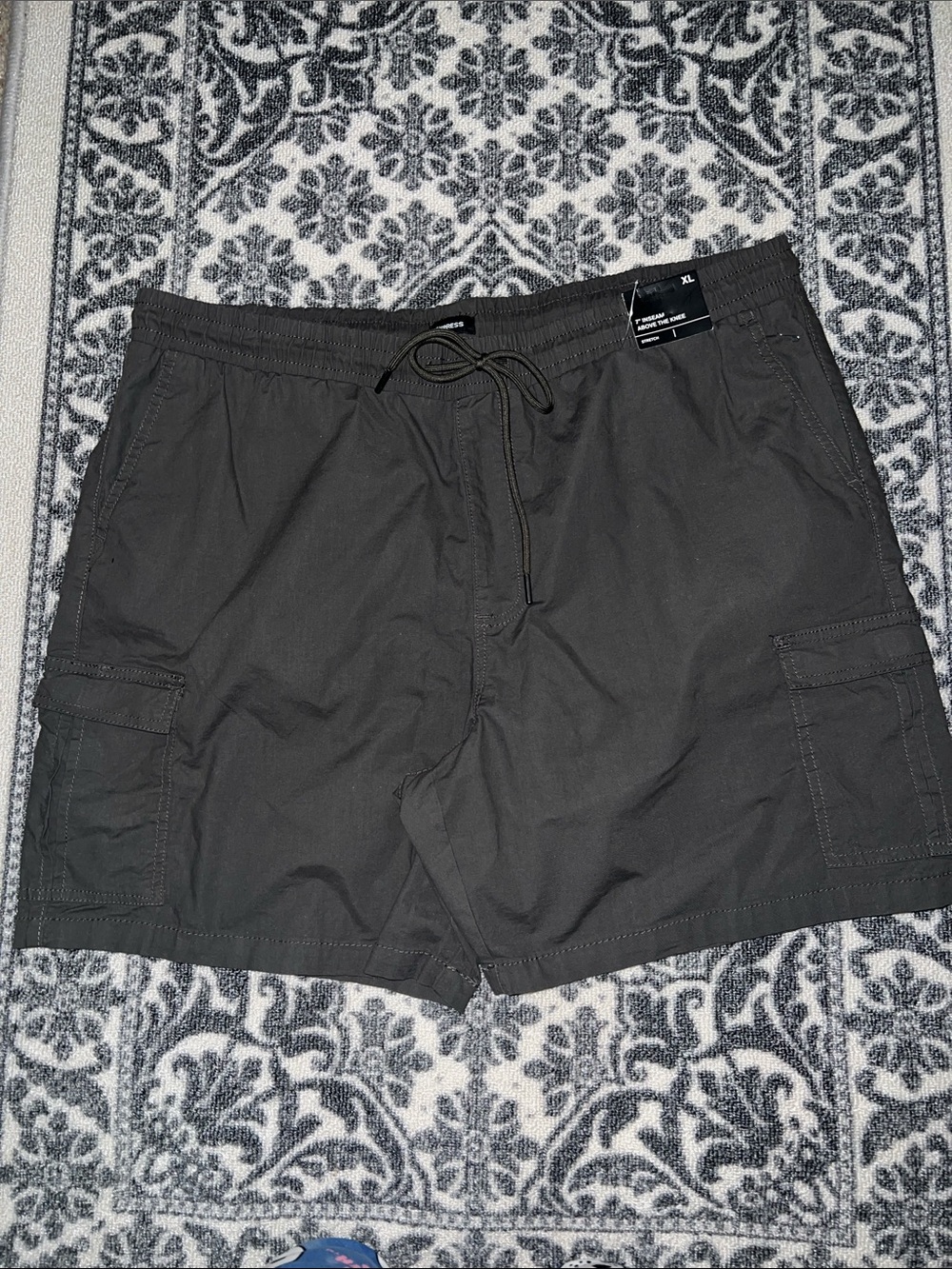 Express Pull On Cargo shorts